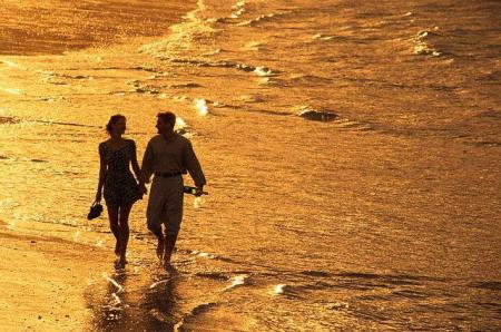 l'amour mains dans mains